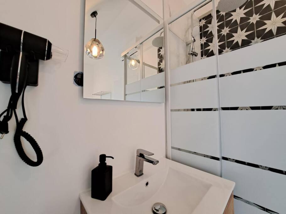 Mascate - Appartement Climatise En Hypercentre Reims Luaran gambar